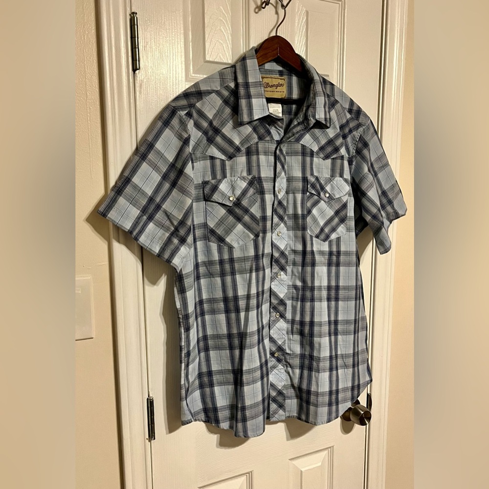 Men’s Wrangler Western Blue Plaid Snap Button Shirt - Picture 5 of 7